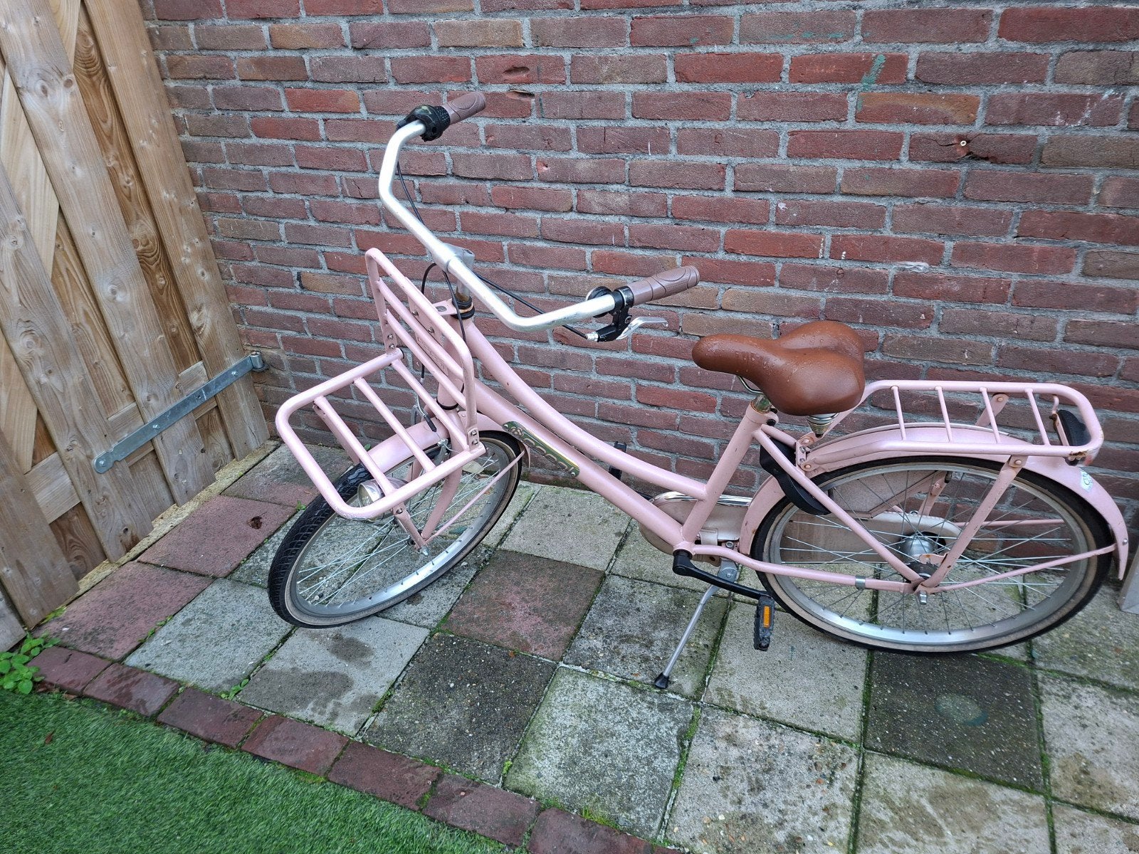 Roze transportfiets met mandje - Zo goed als nieuw, Fietsen en Brommers, Terugtraprem, Gebruikt, Minder dan 47 cm, Ophalen