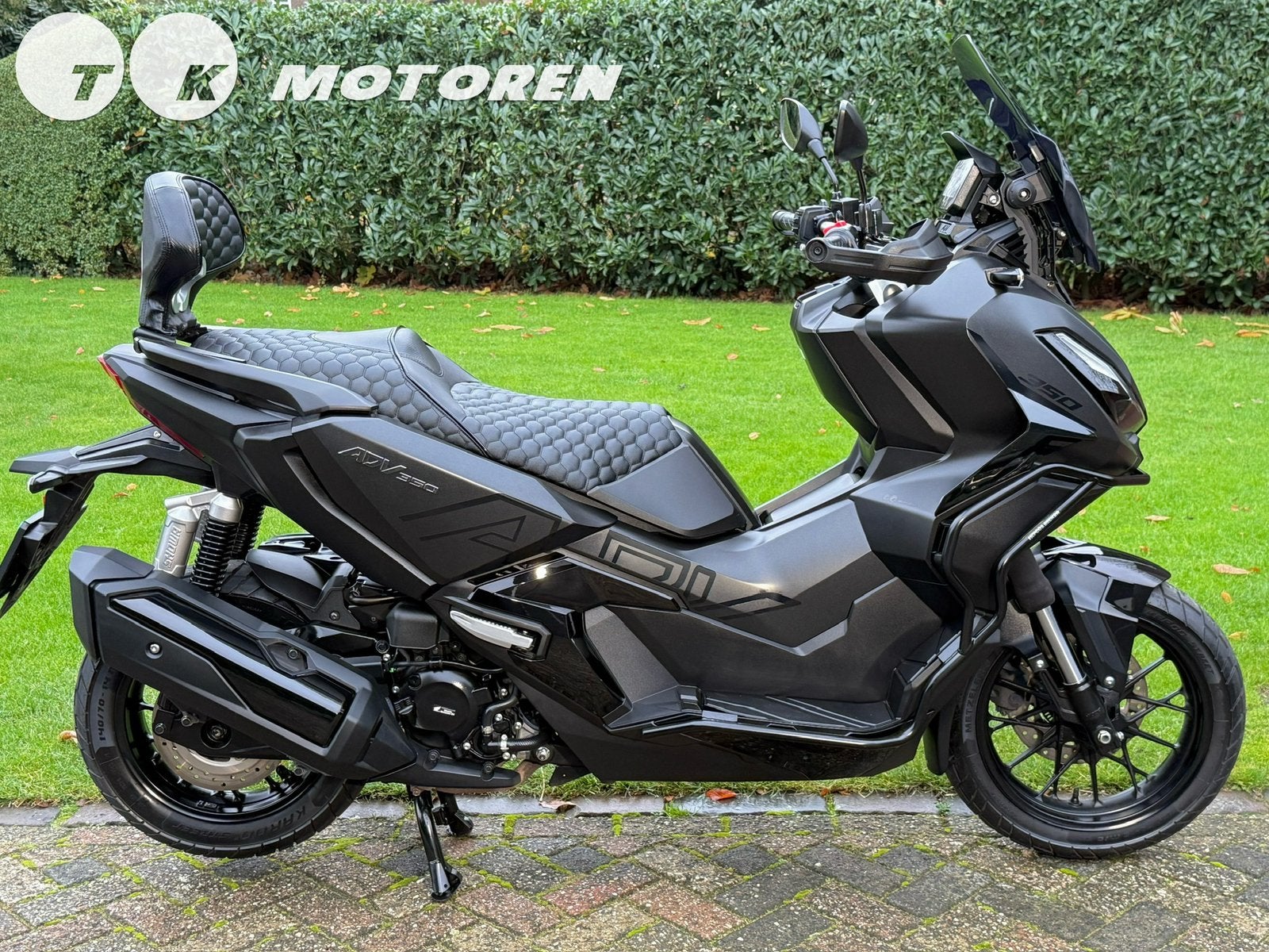 ⭐️ UNIEKE HONDA ADV 350 TK BLACK EDITION FULL OPTIONS ! Xadv, Motoren, Motoren | Honda, Scooter, Occasion, Bedrijf, Minimaal motorrijbewijs A2