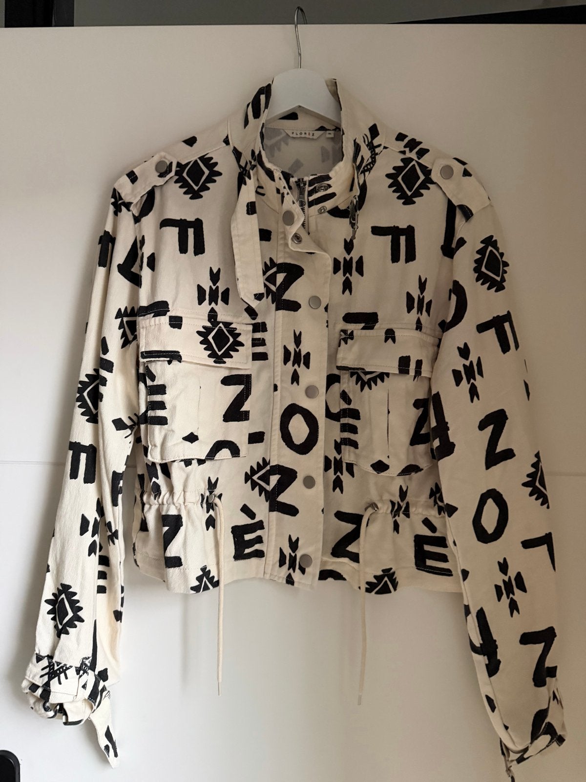 Florez jas nieuw, Ophalen of Verzenden, Nieuw, Maat 46/48 (XL) of groter, Wit