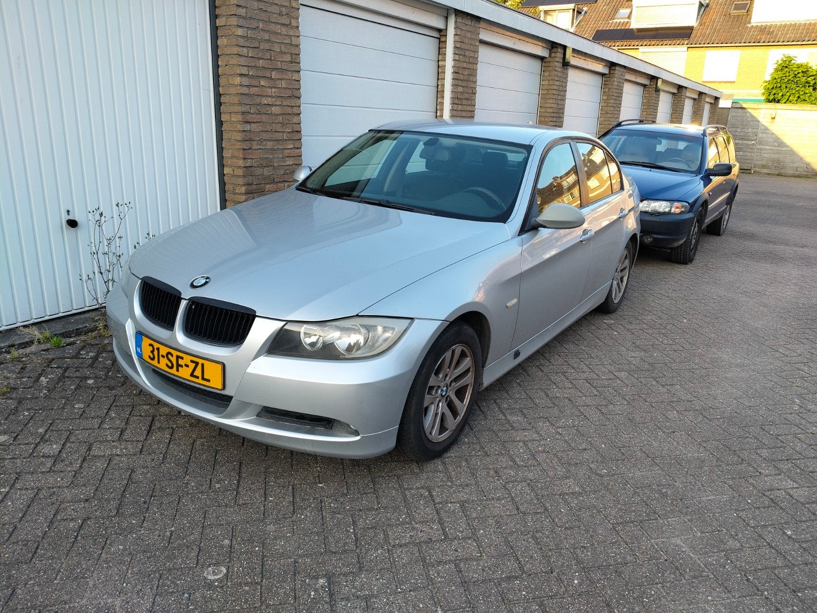 BMW 3-Serie 2.0 I 318 / 2006 / 208.000km / Handgesch., Auto's, Achterwielaandrijving, 4 cilinders, 129 pk, 75 €/maand