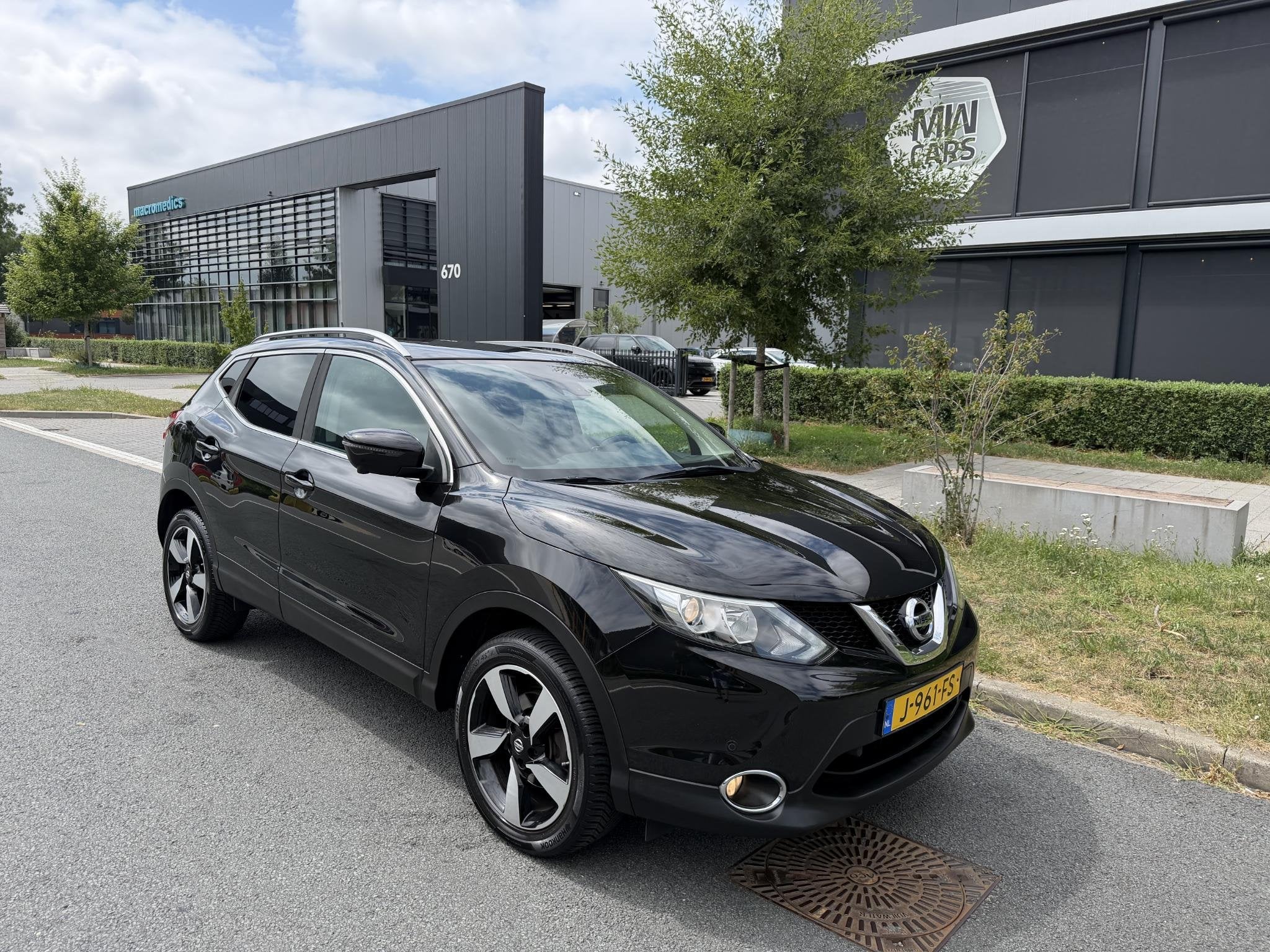 Nissan Qashqai 1.6 Tekna Pano, Keyless, 360 Camera, Auto's, 1618 cc, Gebruikt, Euro 6, 4 cilinders