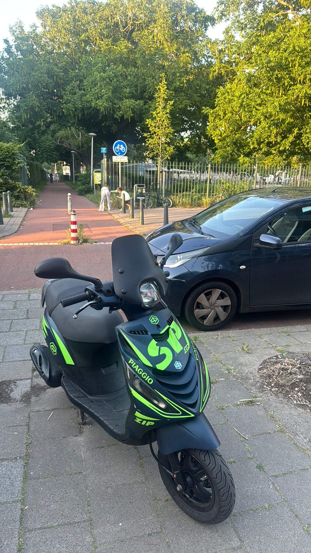 Paiggio zip 50 cc, Fietsen en Brommers, Scooters | Piaggio, Ophalen, Zo goed als nieuw, Benzine, Zip