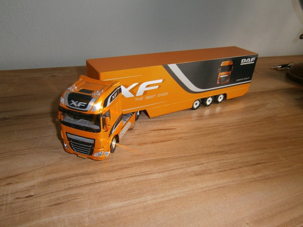 Schitterende nieuwe DAF demo, gedetailleerd model, Hobby en Vrije tijd, Ophalen of Verzenden, Nieuw, Bus of Vrachtwagen, Tekno