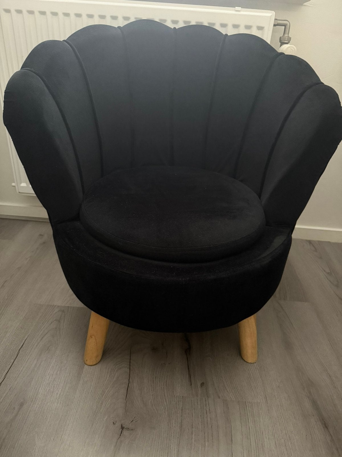 Kinderfauteuil schelpvorm zwart velours, Ophalen, Minder dan 75 cm, Zo goed als nieuw, Stof