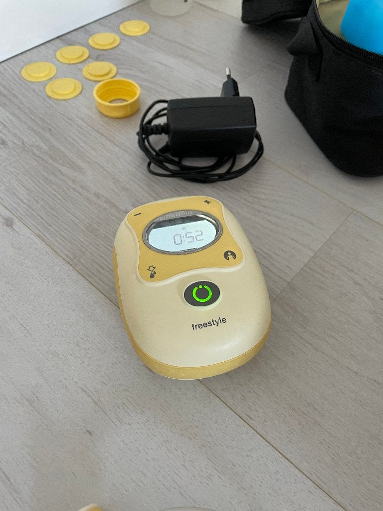Medela Freestyle KOLF + Difrax Flesverwarmer, Gebruikt, Medela, Borstkolf, Ophalen of Verzenden
