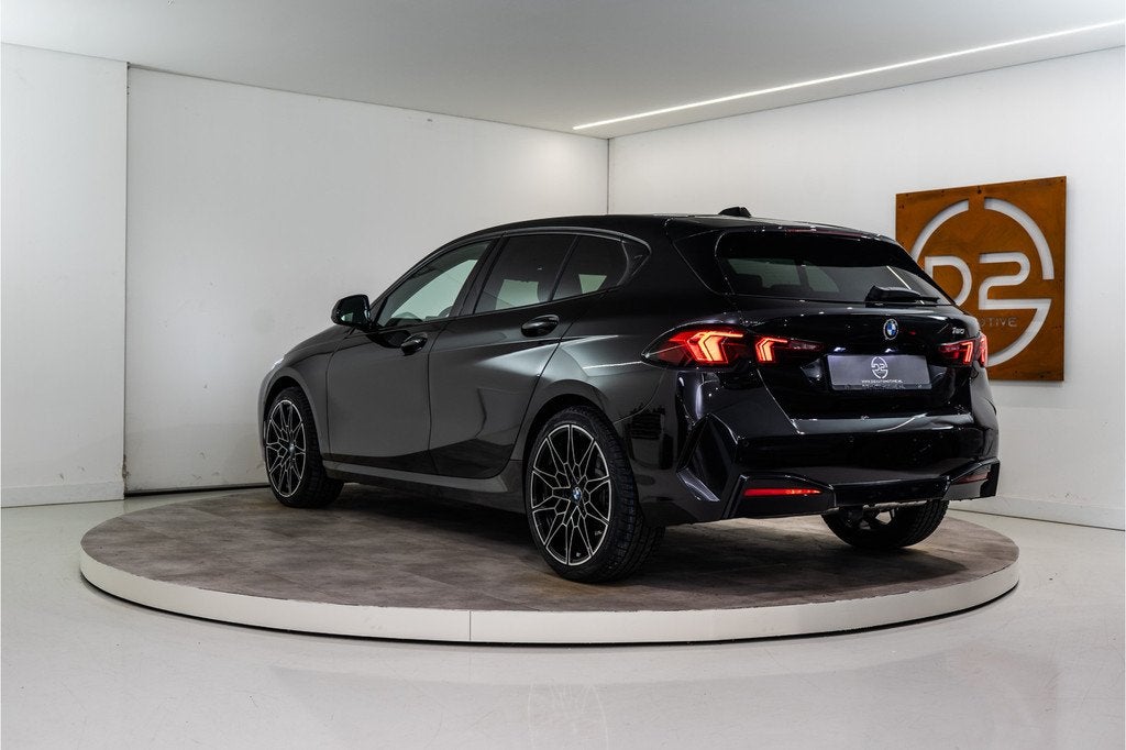 BMW 1-serie 120 Sport Premium 157PK | Facelift | Laser | Car, Auto's, 12 maanden, Stof, Gebruikt, 156 pk