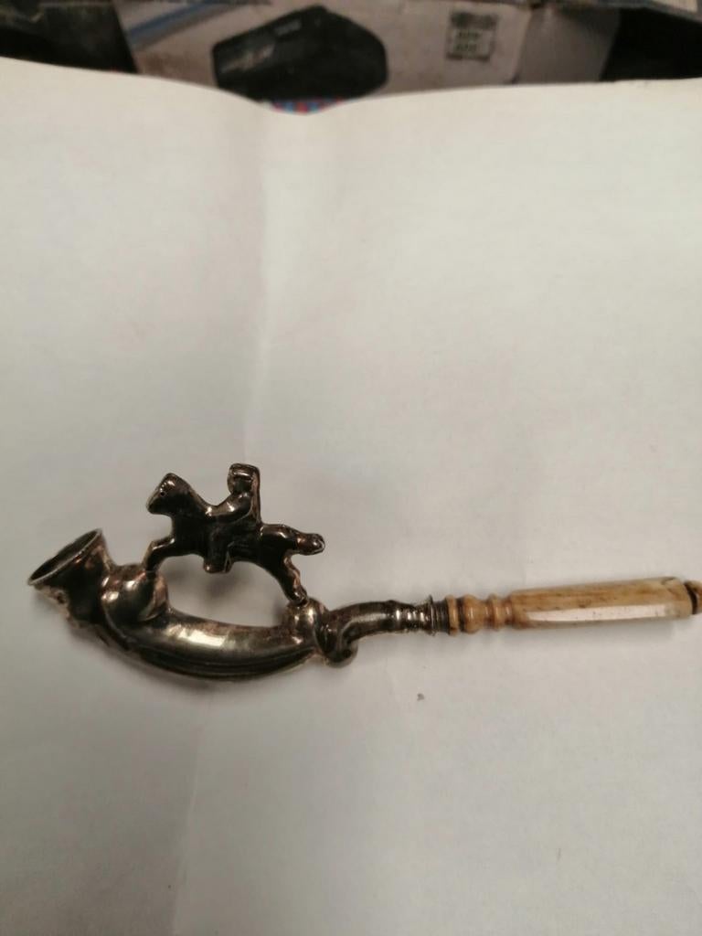 Zilveren bruidegoms pijpje 1890 _1920, Antiek en Kunst, Antiek | Goud en Zilver, Ophalen