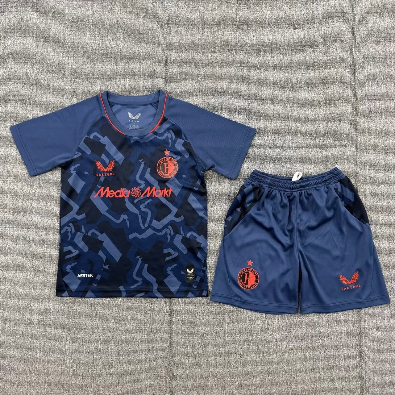 Feyenoord Tenue | Incl. Verzending & Bedrukking | Alle Maten, Kinderen en Baby's, Ophalen of Verzenden, Nieuw, Jongen of Meisje