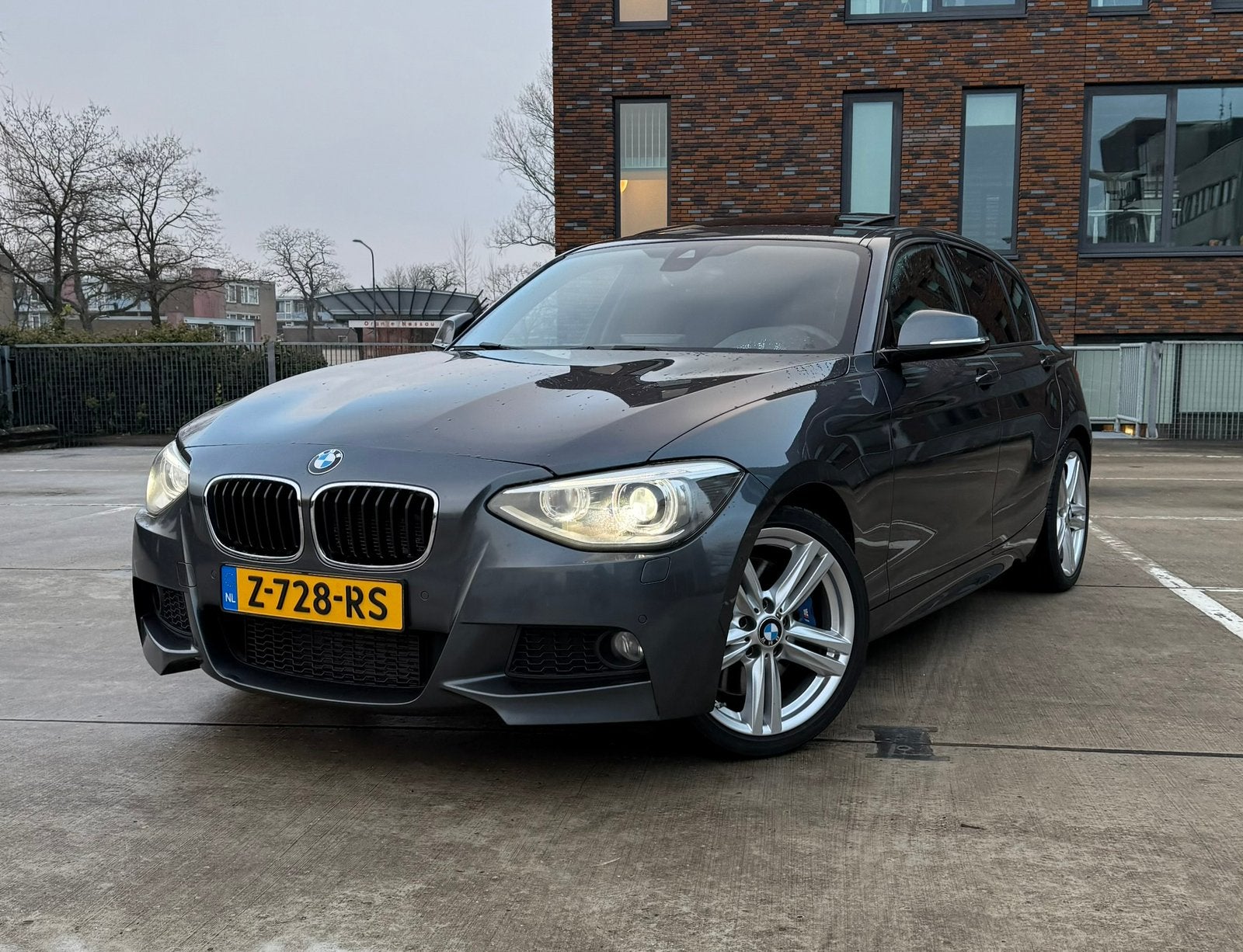 BMW 125d M Sport | Schuifdak |Harman Kardon | Camera | M rem, Auto's, Euro 5, Achterwielaandrijving, 1995 cc, Zwart