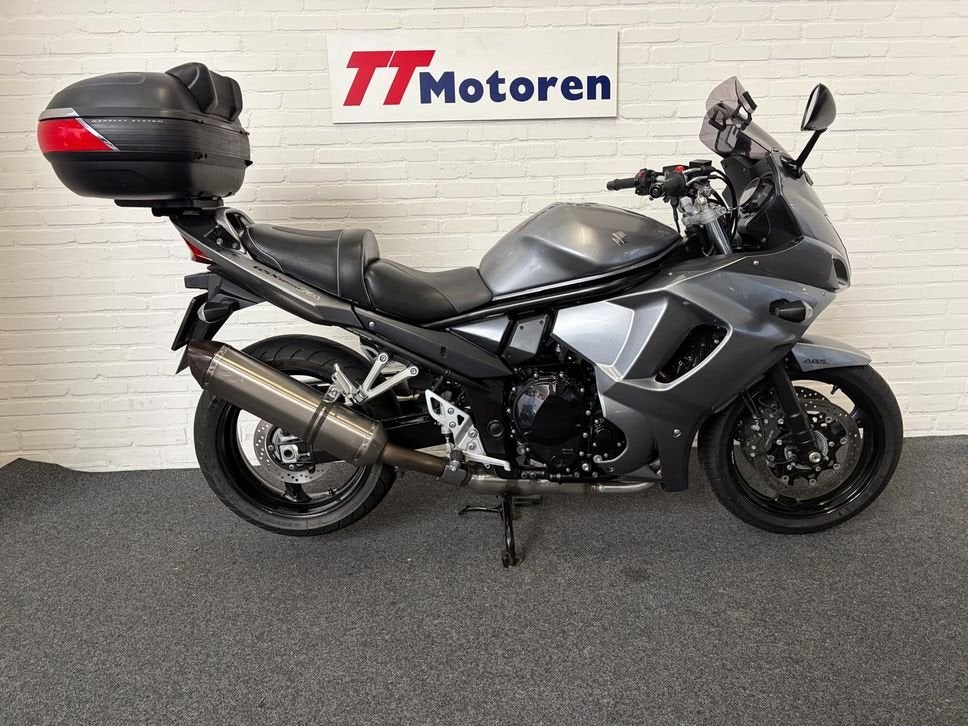 SUZUKI GSX 1250 FA (bj 2011) 29205Km, SUZUKI, 4 cilinders, Motorrijbewijs A, Bedrijf