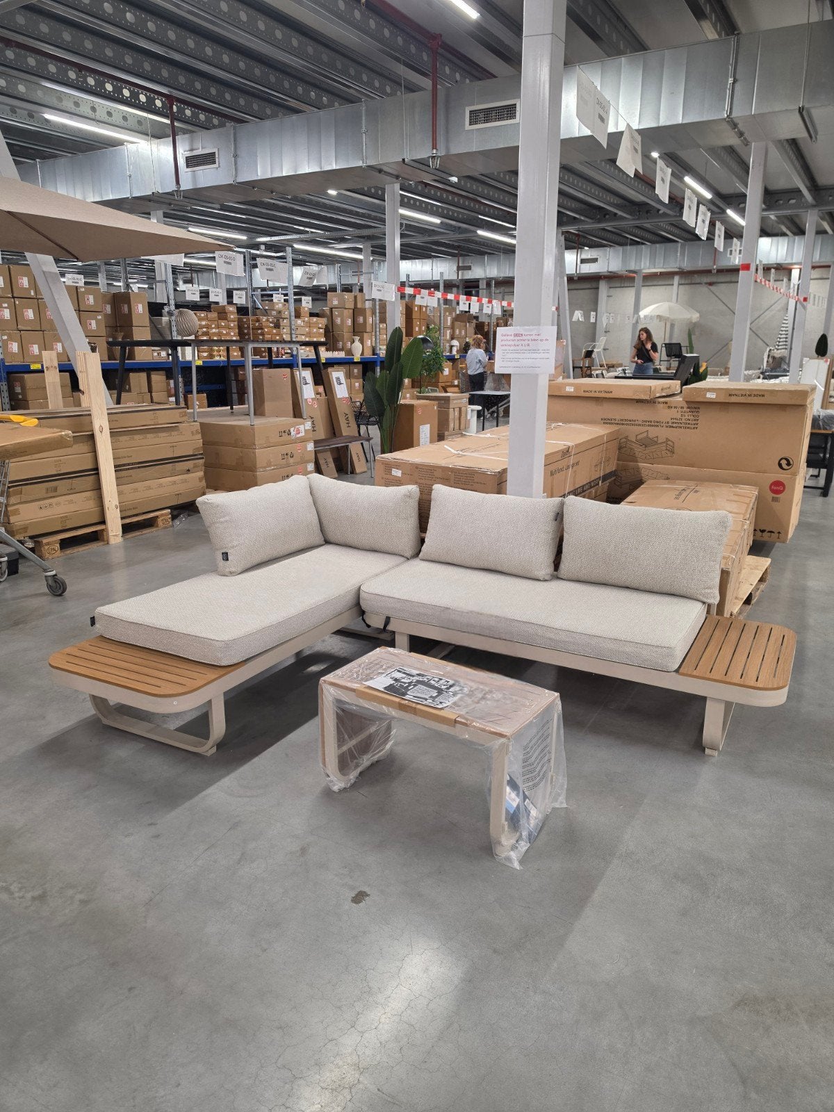Moderne Loungeset met Teakhout Details - Nieuw, Tuin en Terras, Tuinsets en Loungesets, Ophalen, 3 zitplaatsen, Bank, Teakhout