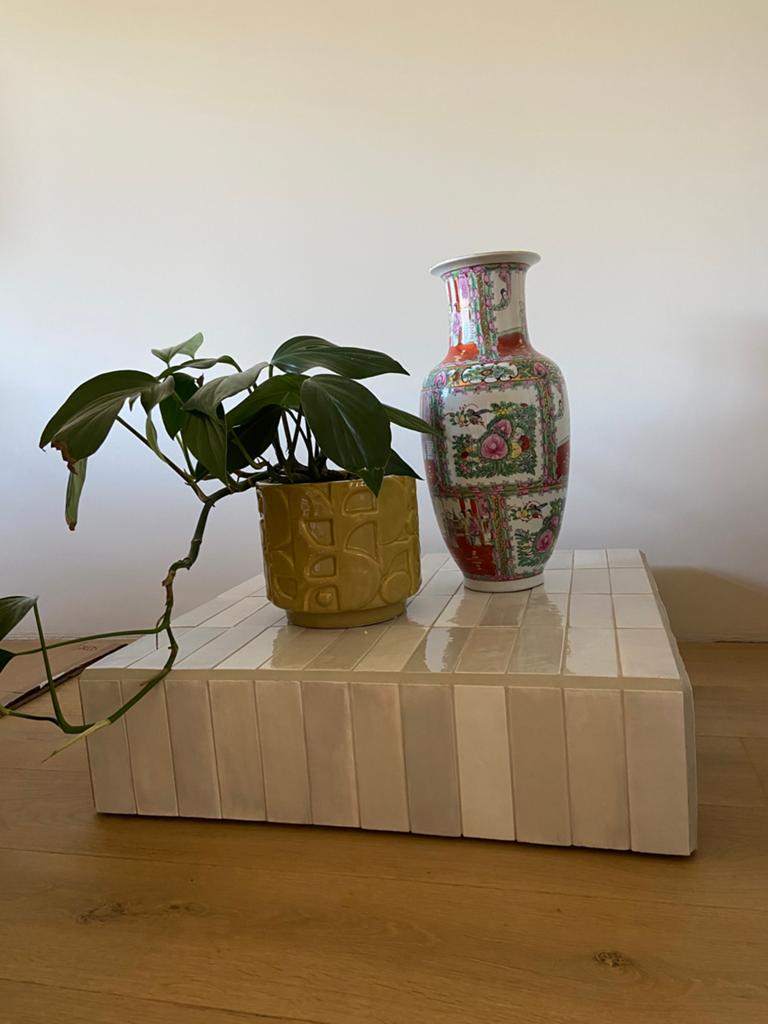 Lage salontafel/plantentafel met tegels, Huis en Inrichting, Tafels | Salontafels, Minder dan 50 cm, 50 tot 100 cm, 50 tot 100 cm