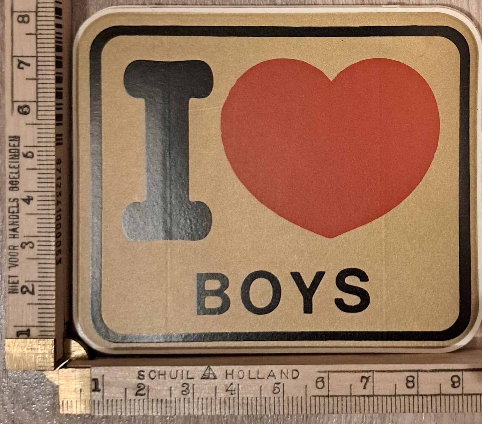 Vintage goudkleurige autosticker I love boys I ️ boys, Ophalen of Verzenden, Zo goed als nieuw