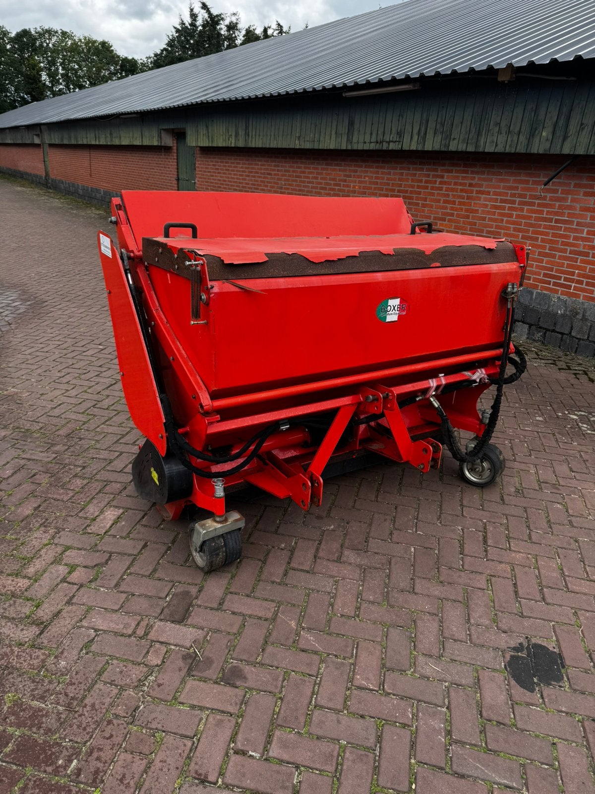 Klepel maaier hoogkiepbak, Ophalen, Weidebouw