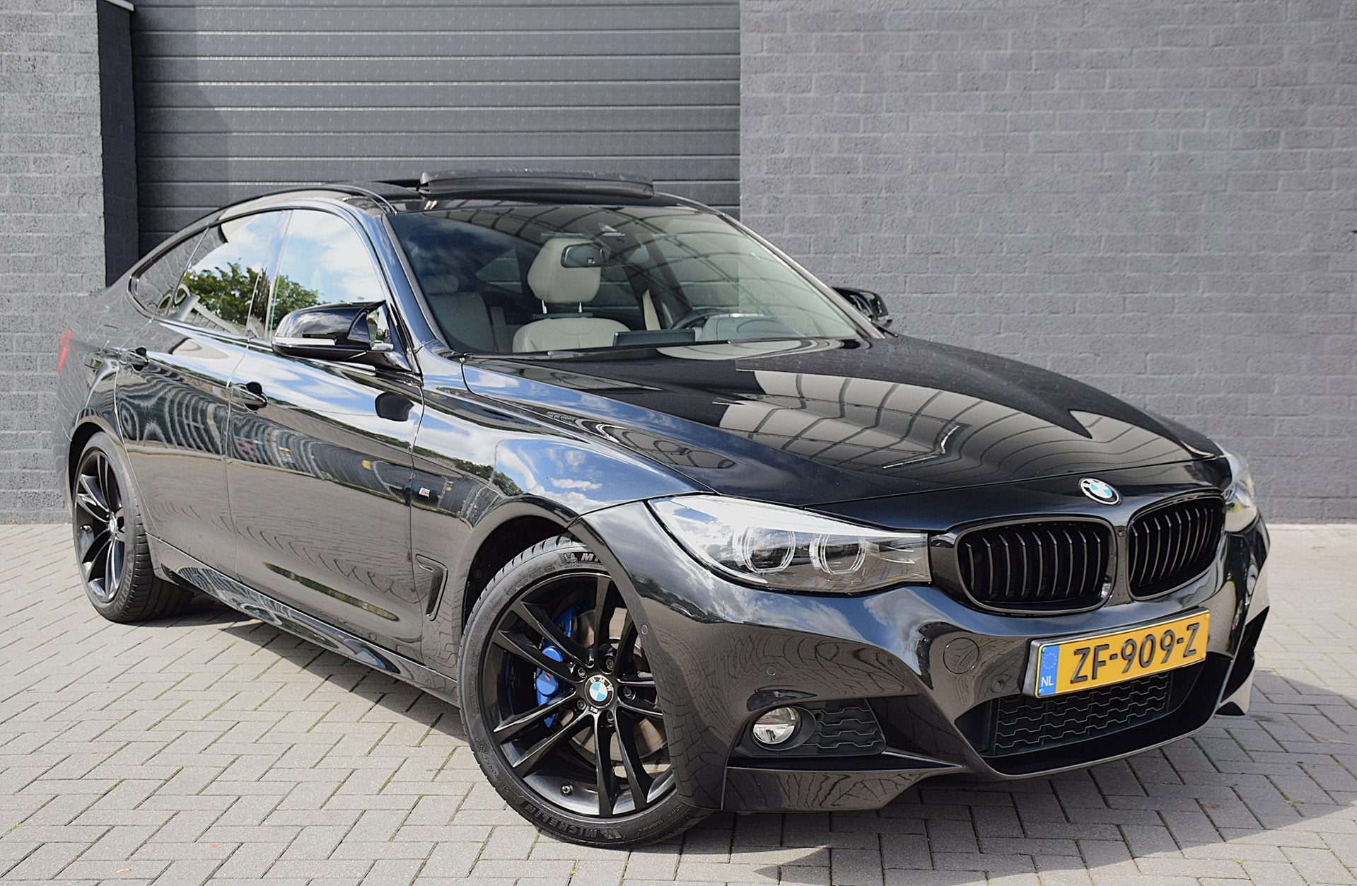 BMW 3-serie Gran Turismo 320i High Executive*M-Pakket*Pano*H, Auto's, 1998 cc, Achterwielaandrijving, Gebruikt, 4 cilinders