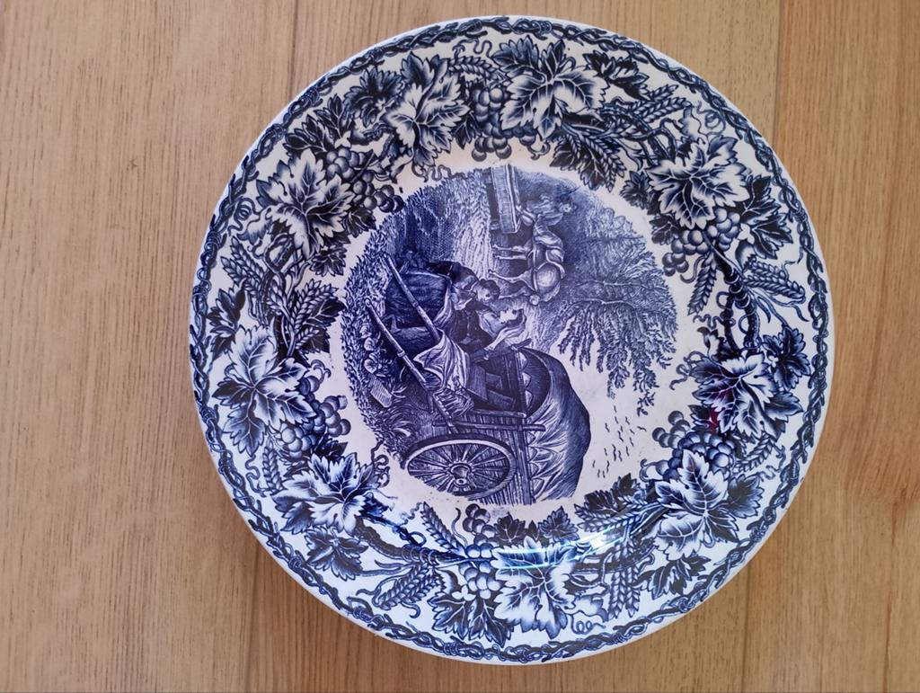 Antiek Borden: Blauw-wit decoratief bord, Made in England, Ophalen of Verzenden