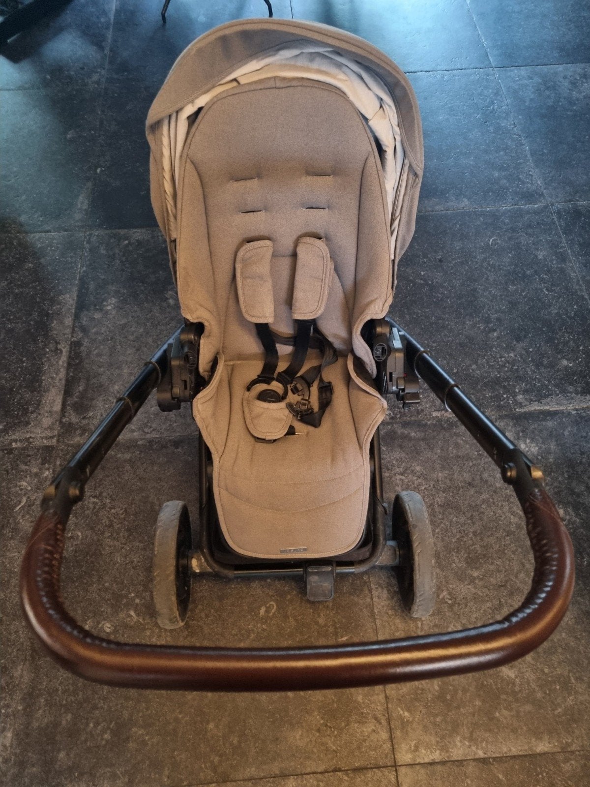 Mutsy Icon kinderwagen met reiswieg, zitje en extra wielen, Ophalen, Gebruikt, Combiwagen, Met reiswieg