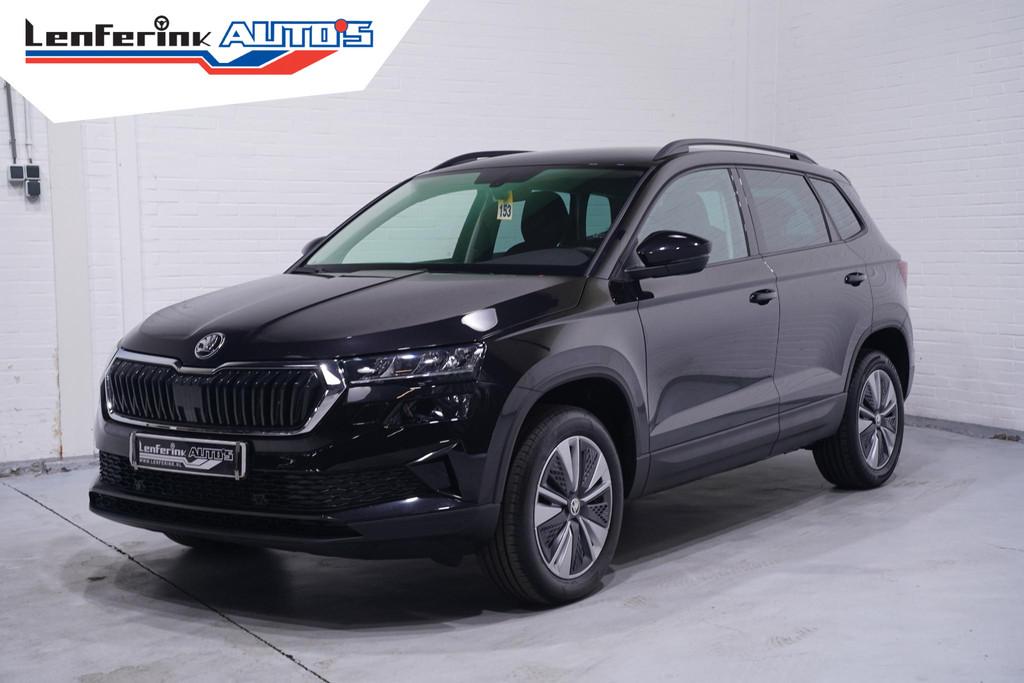 Skoda Karoq 1.5 TSI ACT Business Edition Plus NAP Clima Wint, Auto's, Skoda, Stof, 4 cilinders, Zwart, Automatische klimaatregeling