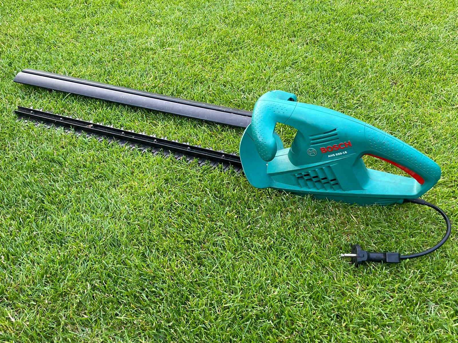 Bosch AHS 550-16 elektrische heggenschaar, Tuin en Terras, Heggenscharen, Ophalen, Zo goed als nieuw, Elektrisch