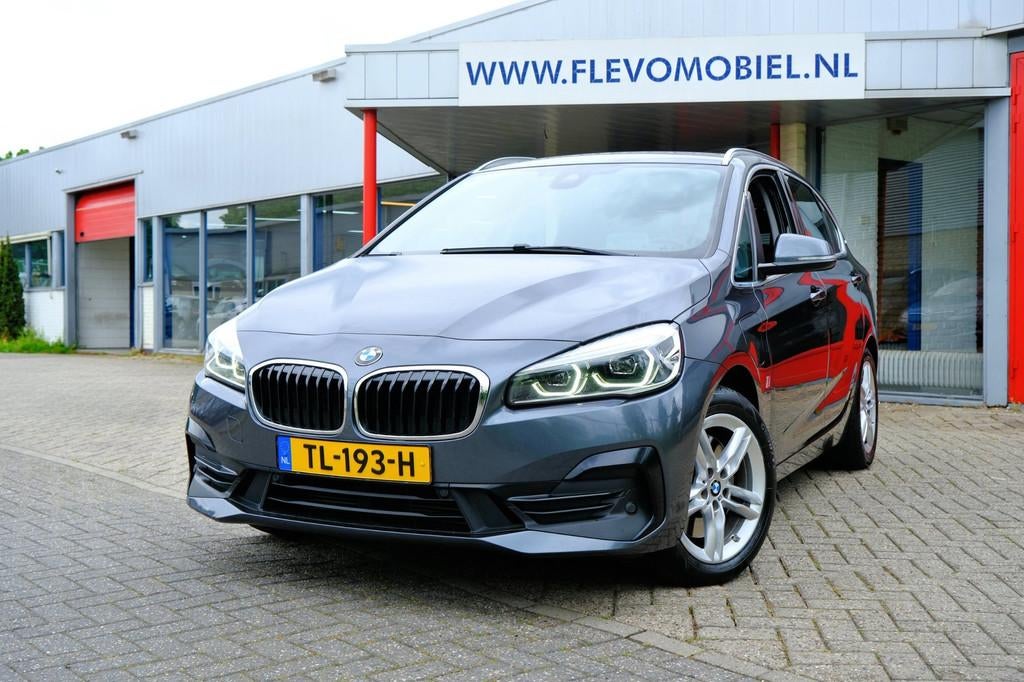 BMW 2-serie Active Tourer 225xe iPerformance High Executive, Auto's, Automaat, 8 kWh, 136 pk, Gebruikt