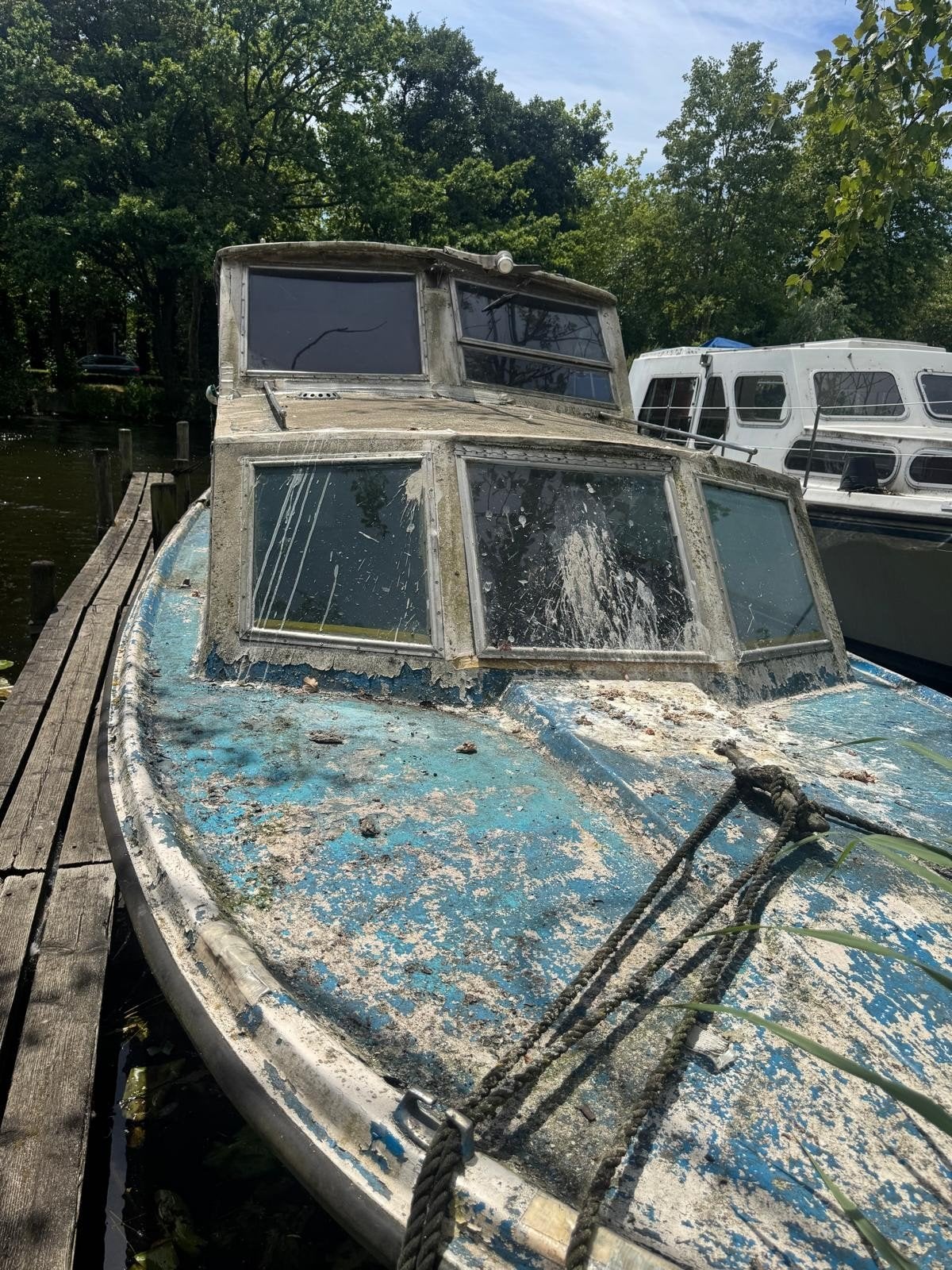 Motorboot 10,5m polyester - Opknapper met Mercedes motor, Watersport en Boten, Motorboten en Motorjachten, Ophalen