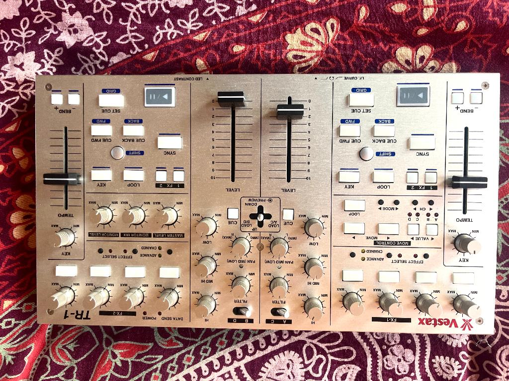 Professionele USB Midi controller voor Dj's en muziekfreaks!, Ophalen, Zo goed als nieuw, Dj-set, Overige merken