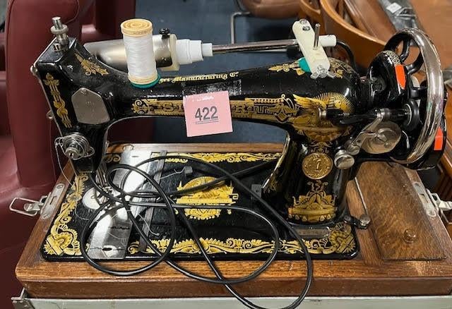 Vintage Singer naaimachine met houten kap en tafel, Ophalen