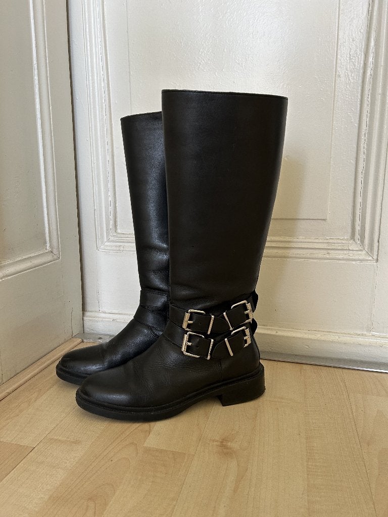 Laarzen Sacha, maat 40, €10. Alleen ophalen, Kleding | Dames, Schoenen, Ophalen, Hoge laarzen, Zwart, Sacha