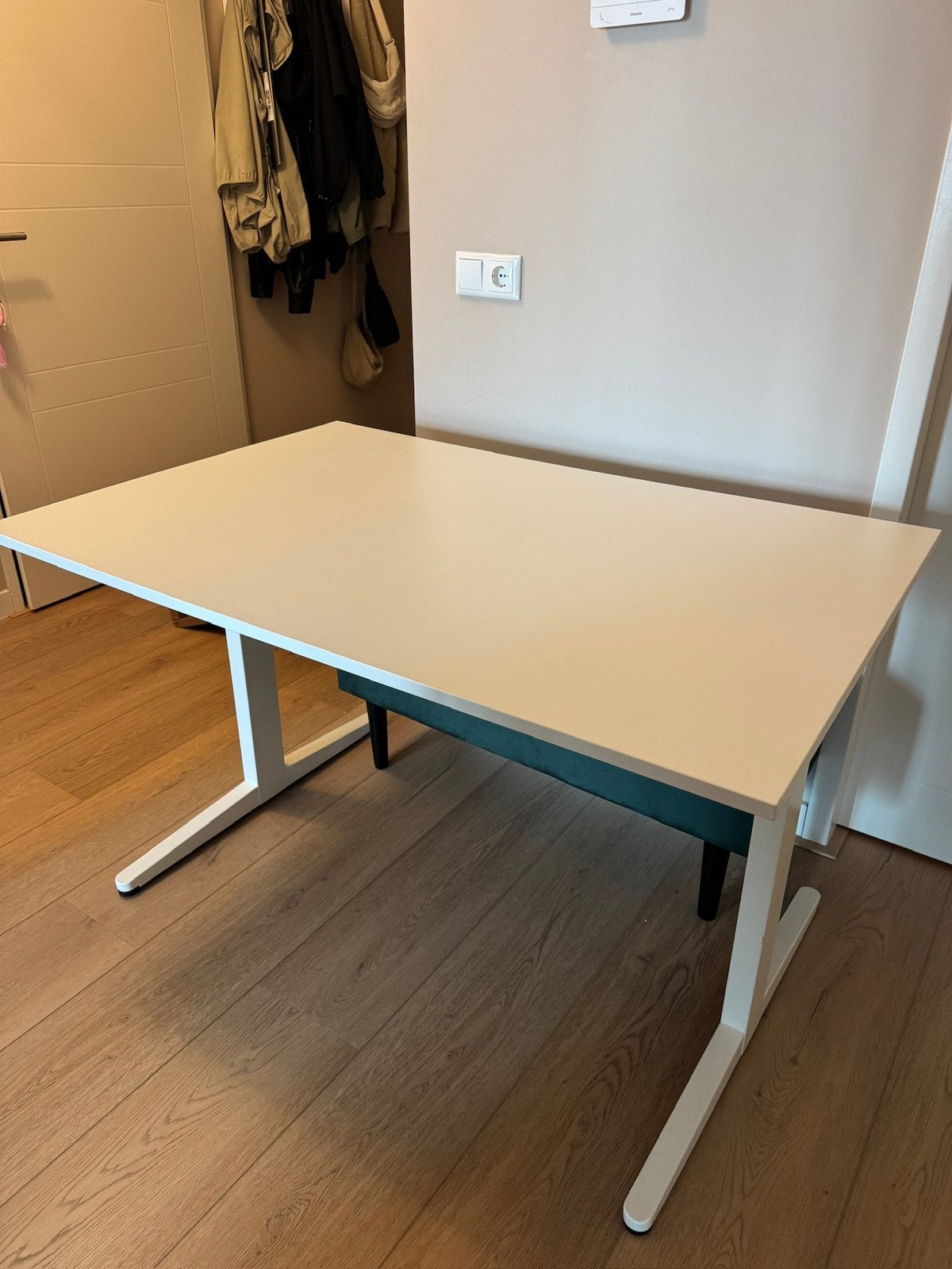 Wit bureau (office table) 120x80, adjustable legs, Huis en Inrichting, Bureaus, Ophalen, 120 cm, Zo goed als nieuw, Wit
