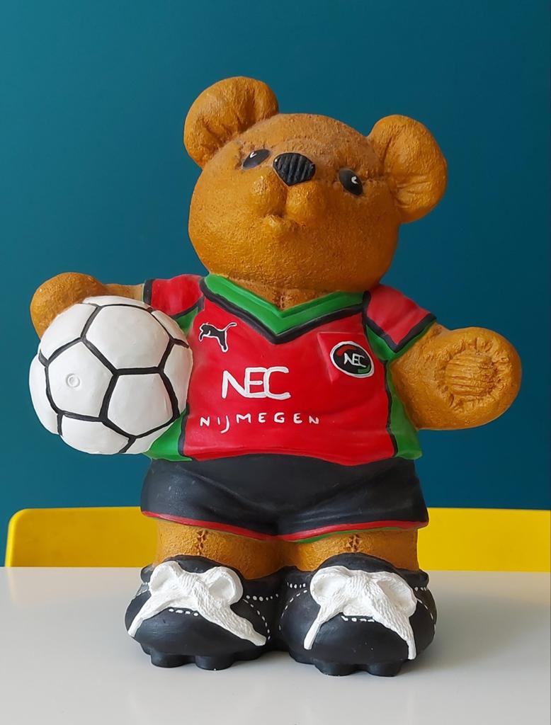 NEC Nijmegen oude gipsen beer (origineel product), Ophalen of Verzenden, Zo goed als nieuw, Overige binnenlandse clubs, Shirt