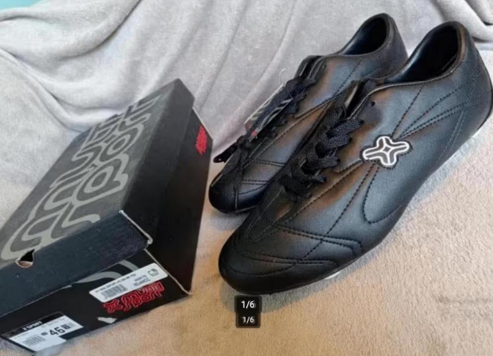 Multisport kunstgras schoenen maat 46 nieuw, Kleding | Heren, Nieuw, Ophalen of Verzenden