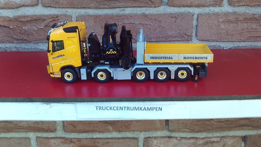 WSI  Volvo  FH4  Globetrotter  van  M. J. van  Riel.