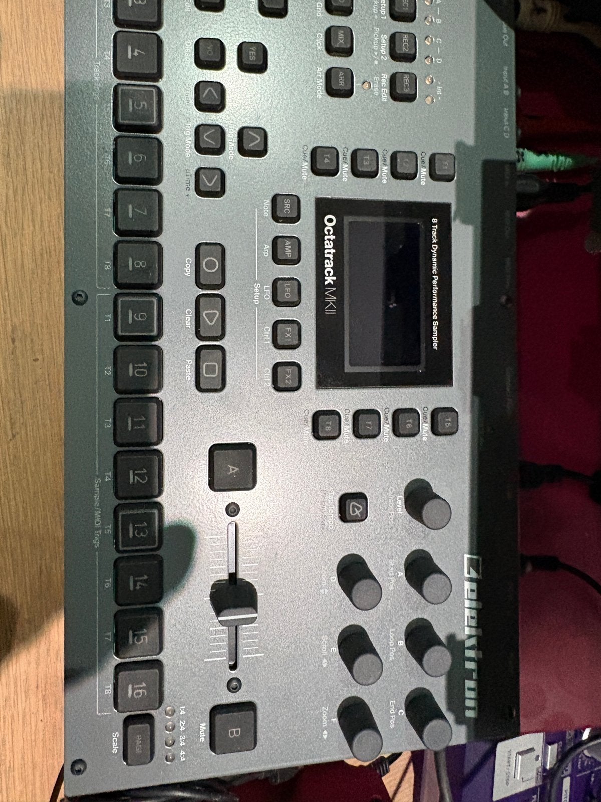 Elektron Octatrack MKII - 8 Track Dynamic Performance Sample, Ophalen of Verzenden, Zo goed als nieuw
