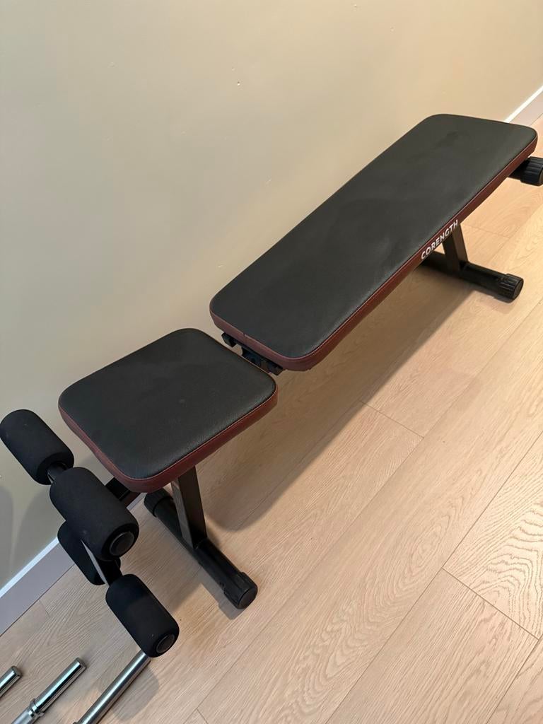 Corength fitnessbank, halterstangen en gewichten, Sport en Fitness, Ophalen of Verzenden, Zo goed als nieuw, Armen, Fitnessbank