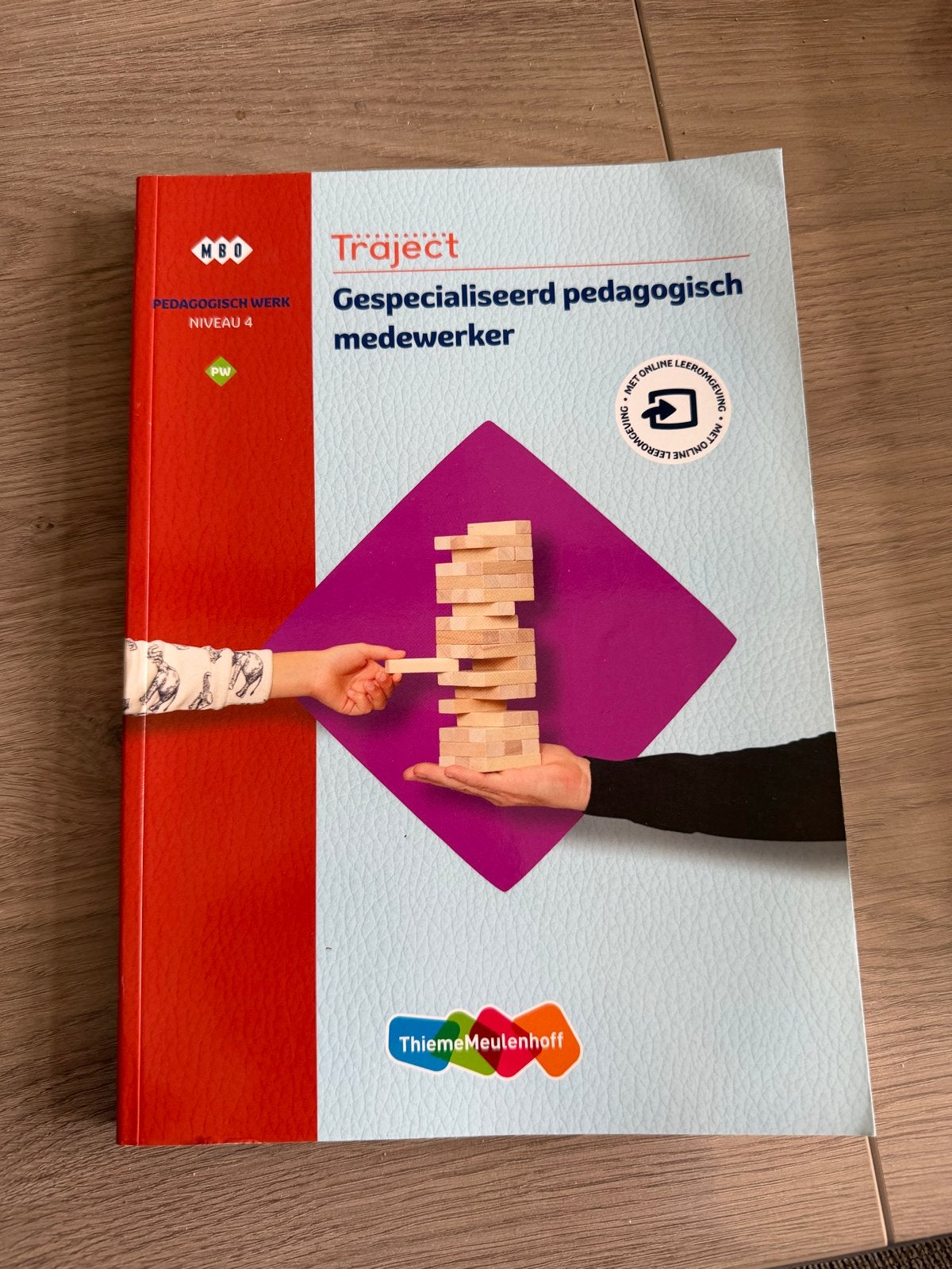Traject Gespecialiseerd pedagogisch medewerker MBO Niveau 4, Ophalen of Verzenden, Zo goed als nieuw, MBO