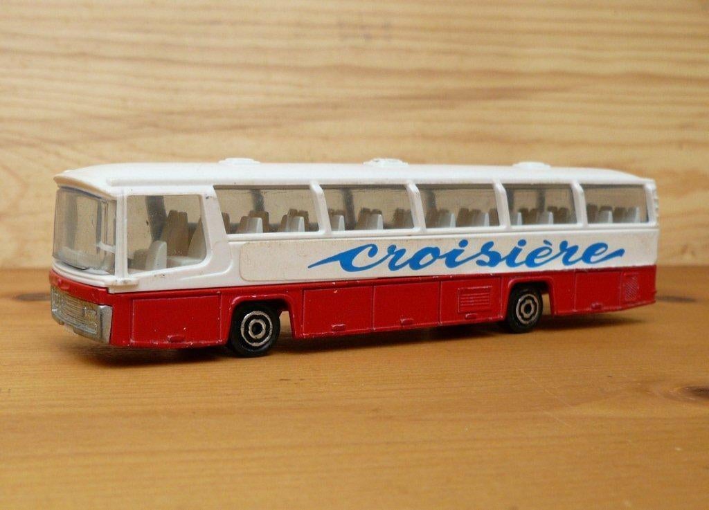 Majorette Neoplan touringcar bus croisière.1/87., Ophalen of Verzenden, Gebruikt, Bus of Vrachtwagen, Majorette
