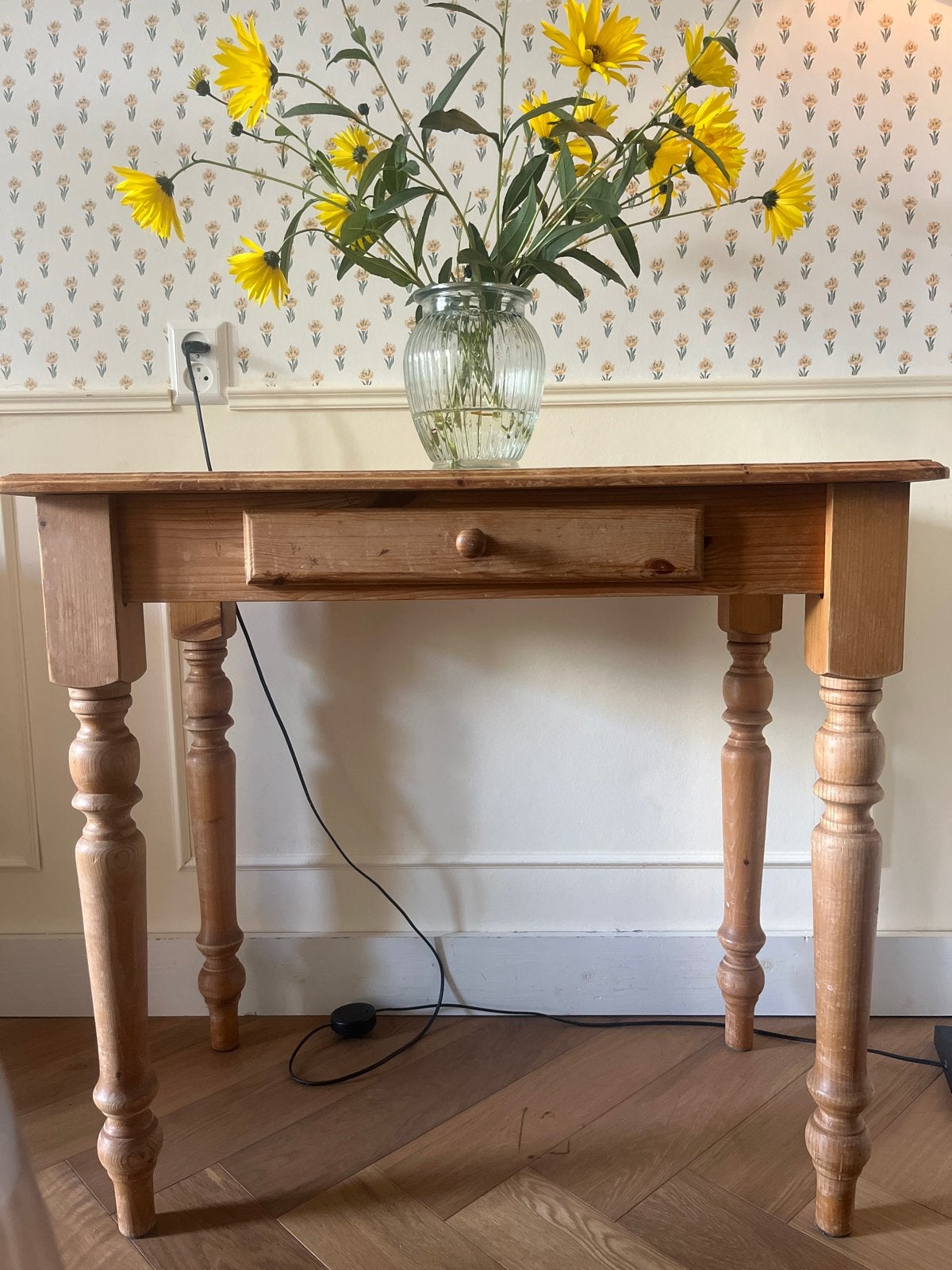 Vintage grenen houten tafel met lade 84x44x77, Ophalen