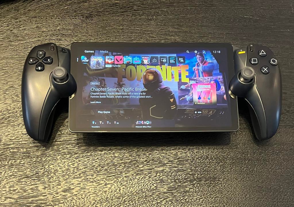 PlayStation Portal - Midnight Black, Spelcomputers en Games, Spelcomputers | Sony PlayStation 5, Ophalen, Zo goed als nieuw
