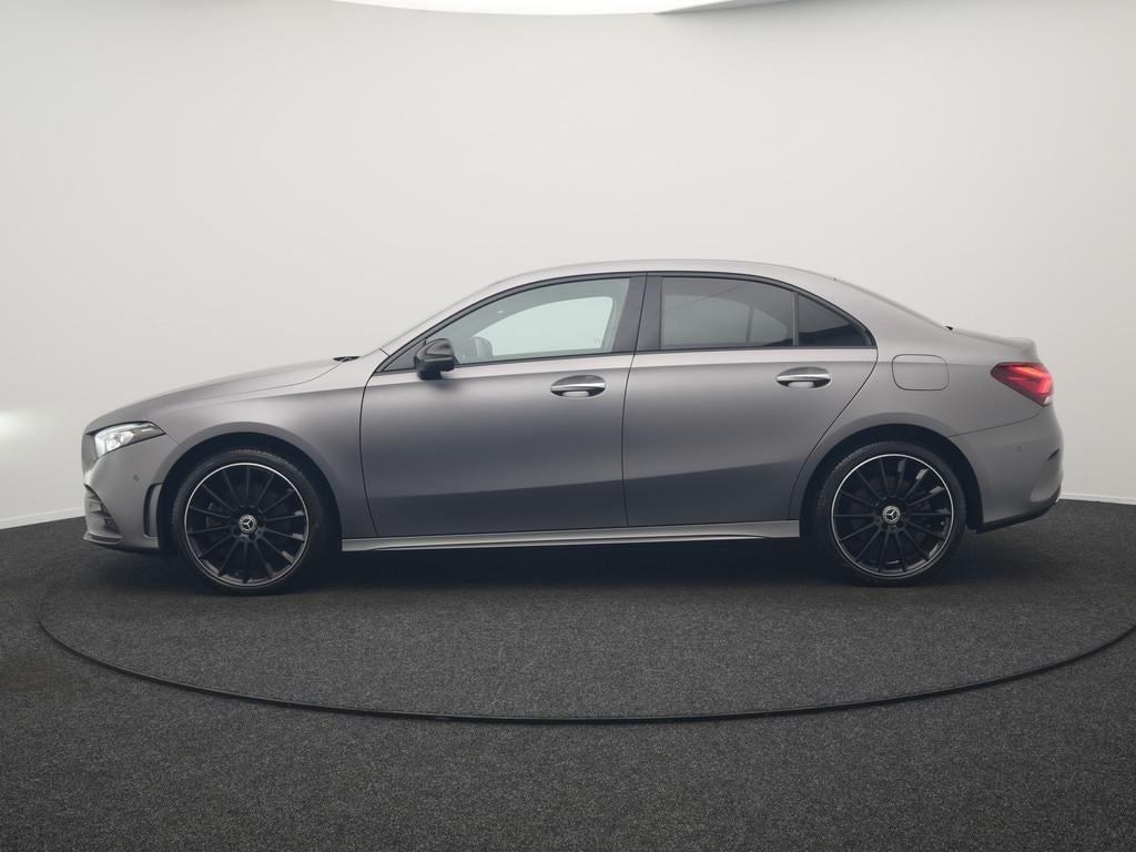 Mercedes-Benz A-Klasse 250 e *SONDERFARBE!* AMG Limited PHEV, Auto's, Gebruikt, Zwart, Adaptive Cruise Control, Bedrijf