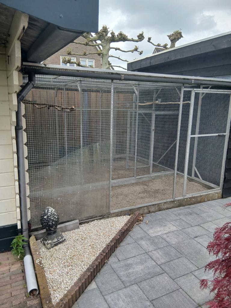 Voilere met hok met binnen hokjes voor vogels, Dieren en Toebehoren, Vogels | Hokken en Kooien, Ophalen of Verzenden, Zo goed als nieuw