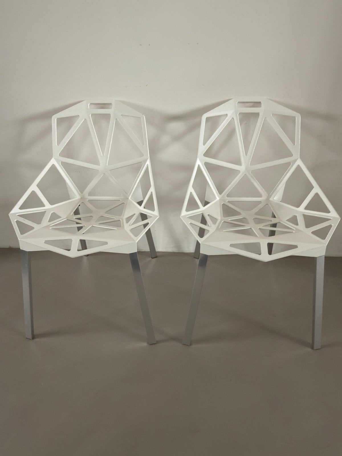 2 originele Magis Chair One stoelen – Konstantin Grcic, Ophalen, Gebruikt, Twee, Wit