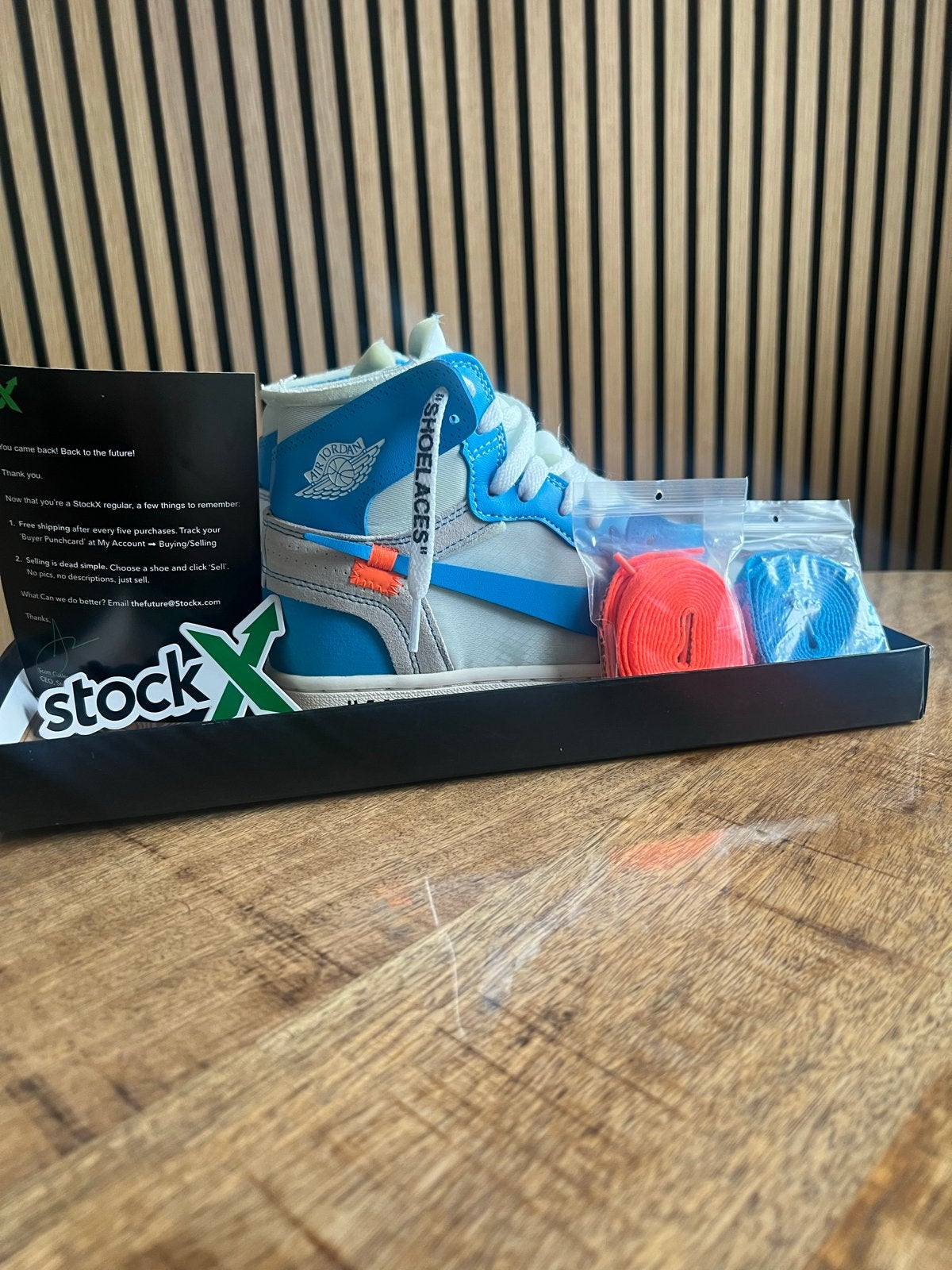 Nike Air Jordan 1 Off-White UNC (Kids), Ophalen of Verzenden, Nieuw, Blauw, Sneakers of Gympen