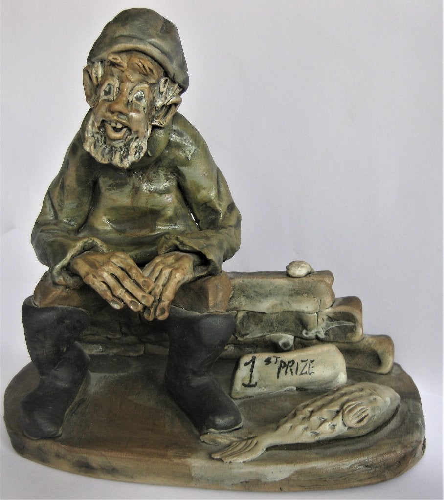 Norman Underhill Beeld Visserman Met Handtekening Vintage, Antiek en Kunst, Kunst | Beelden en Houtsnijwerken, Handgemaakt, Minder dan 20 cm