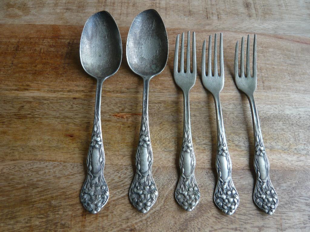 3 antieke vorken en 2 antieke lepels silverplated 1909, Antiek en Kunst, Antiek | Bestek, Ophalen of Verzenden