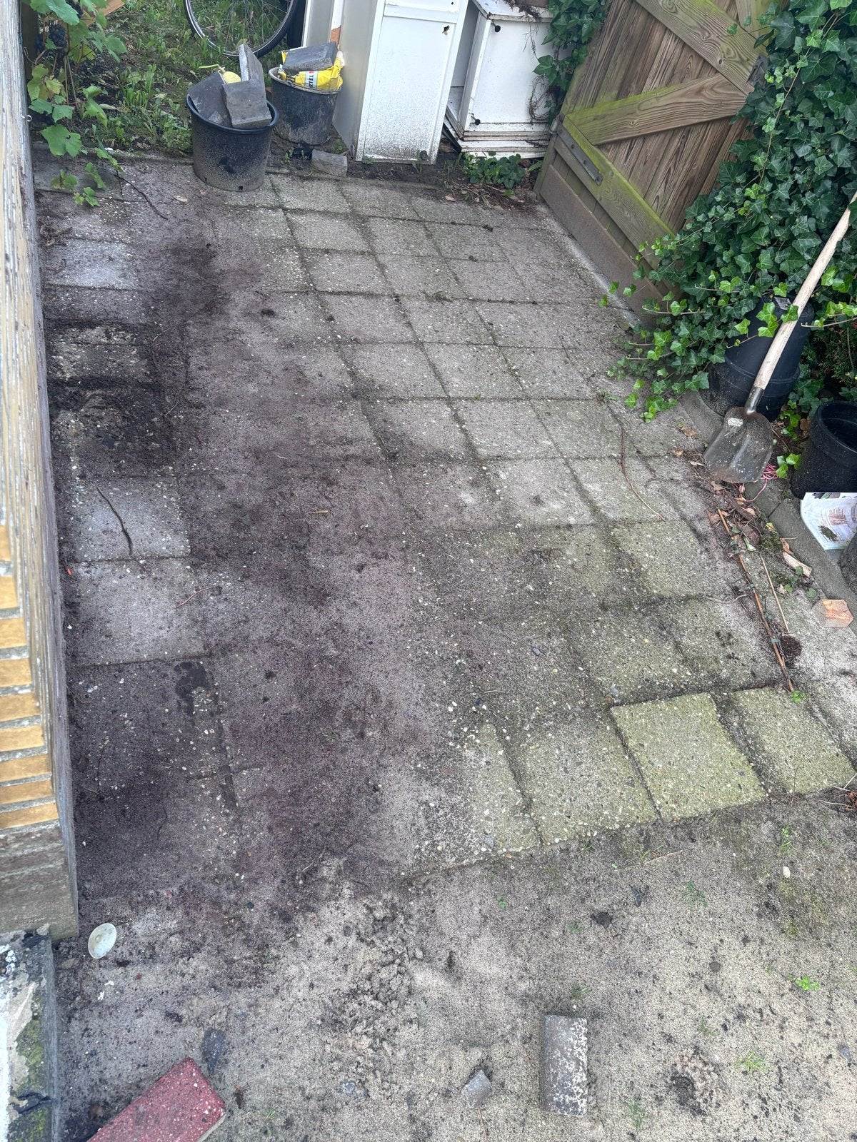 Gratis stenen zelf eruit halen, Ophalen, Gebruikt, 10 m² of meer, Beton