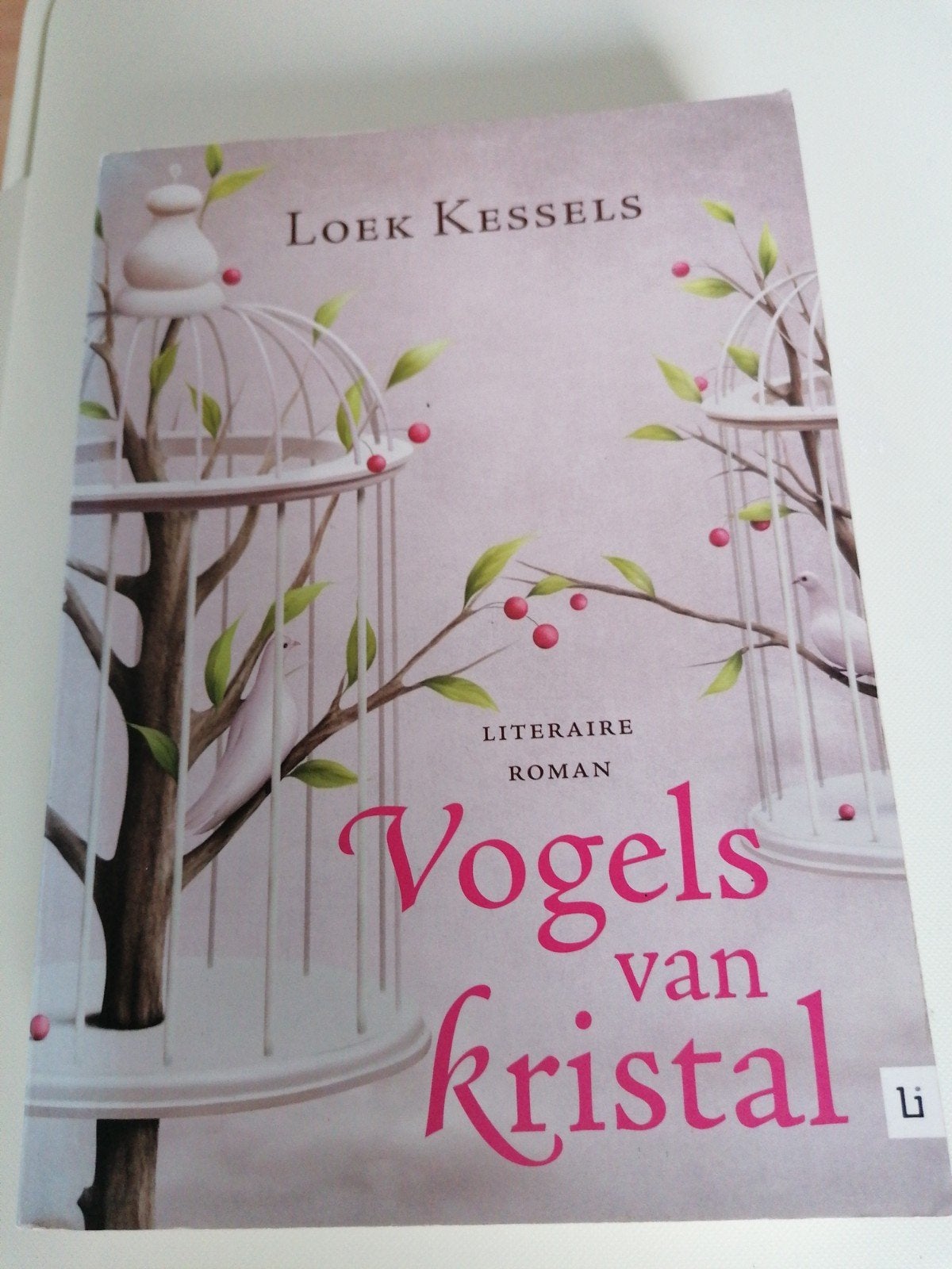Vogels van kristal - Loek Kessels, Gelezen, Loek Kessels, Ophalen of Verzenden, Nederland