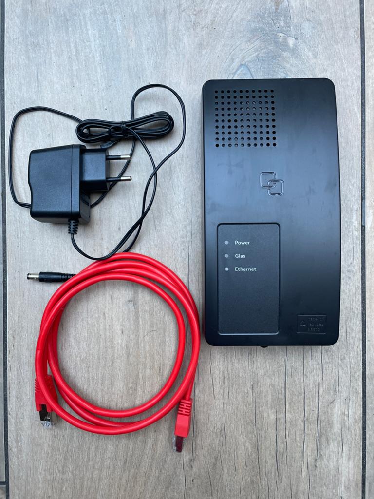 KPN glasvezel modem NT netwerk terminal, Computers en Software, Routers en Modems, Ophalen of Verzenden, Zo goed als nieuw