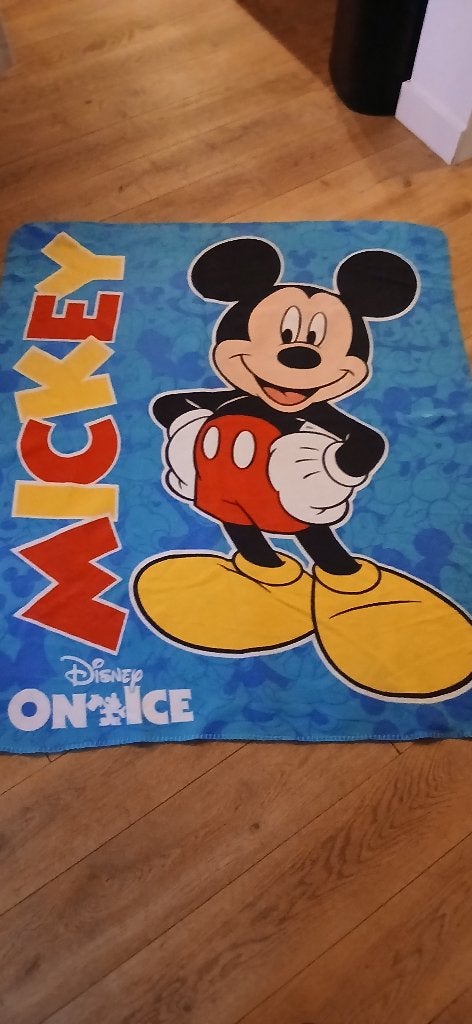 Mickey mouse deken disney on ice, Verzamelen, Ophalen of Verzenden, Mickey Mouse, Zo goed als nieuw, Kleding of Textiel
