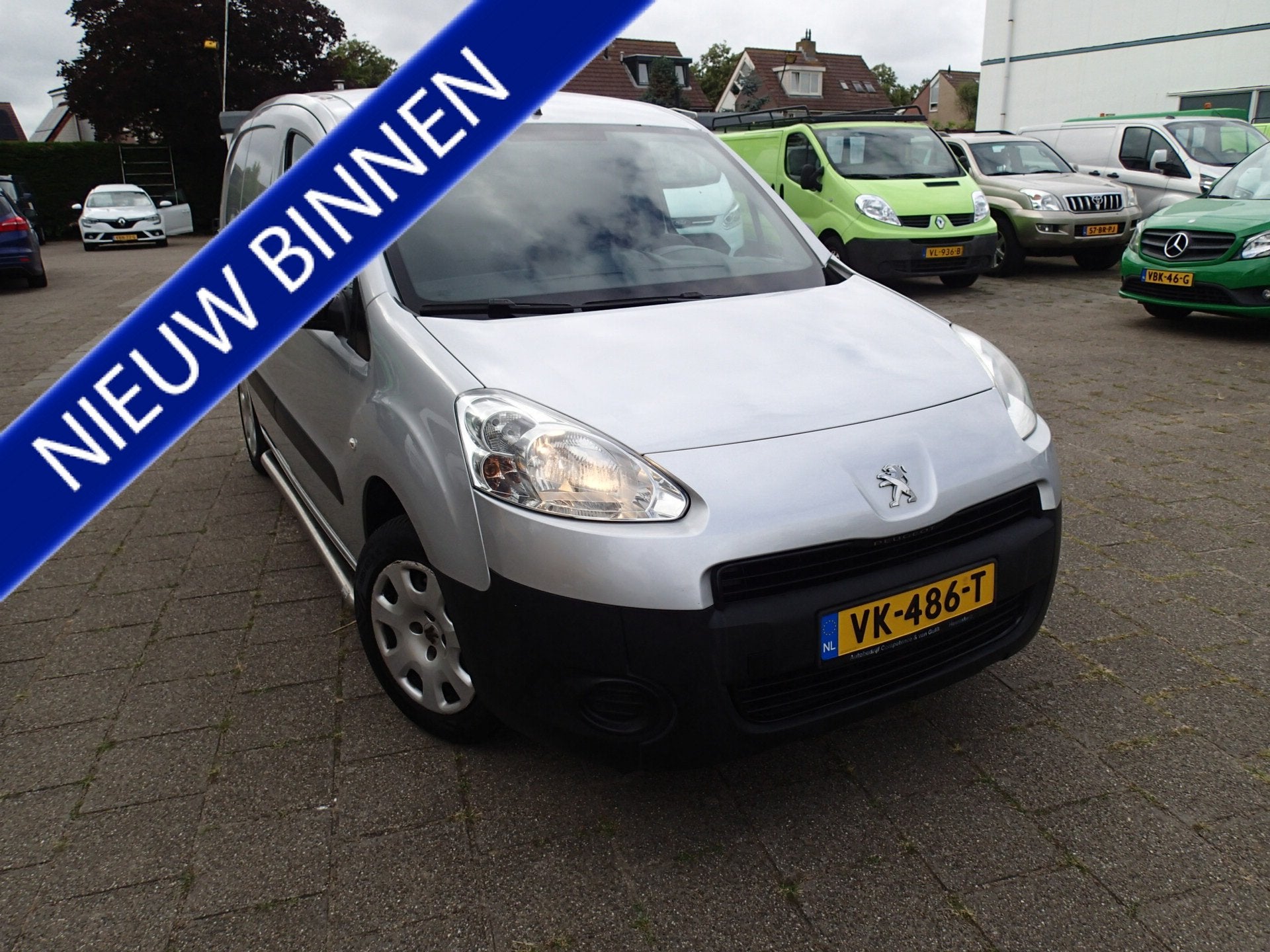 Peugeot Partner 120 1.6 HDI L1 XR Profit + VOORZIEN VAN AIRC, Auto's, Voorwielaandrijving, Euro 5, Stof, Gebruikt
