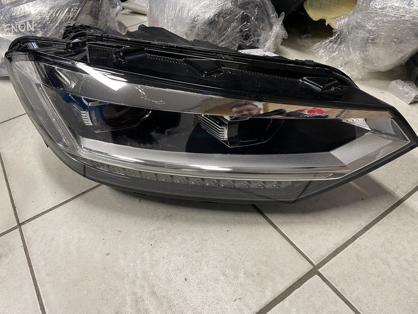 VW touran 5ta koplamp rechts 5tc941114A, Gebruikt, -, -, Ophalen of Verzenden